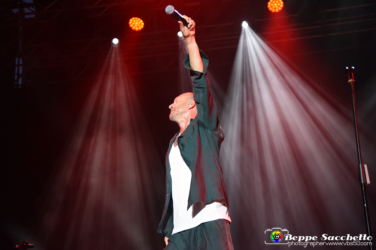 VBS_0966 - Concerto Biagio Antonacci - Palco Centrale Tour 2023.jpg